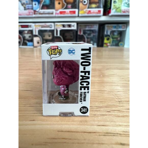 BITTY Two-Face Batman Forever Funko Pop #341 Movies DC Comics Harvey Dent Jones - Picture 4 of 6